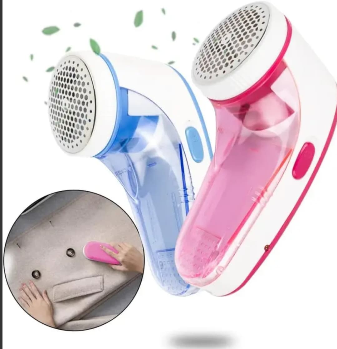 un rasoir anti-bouloches électrique rechargeable