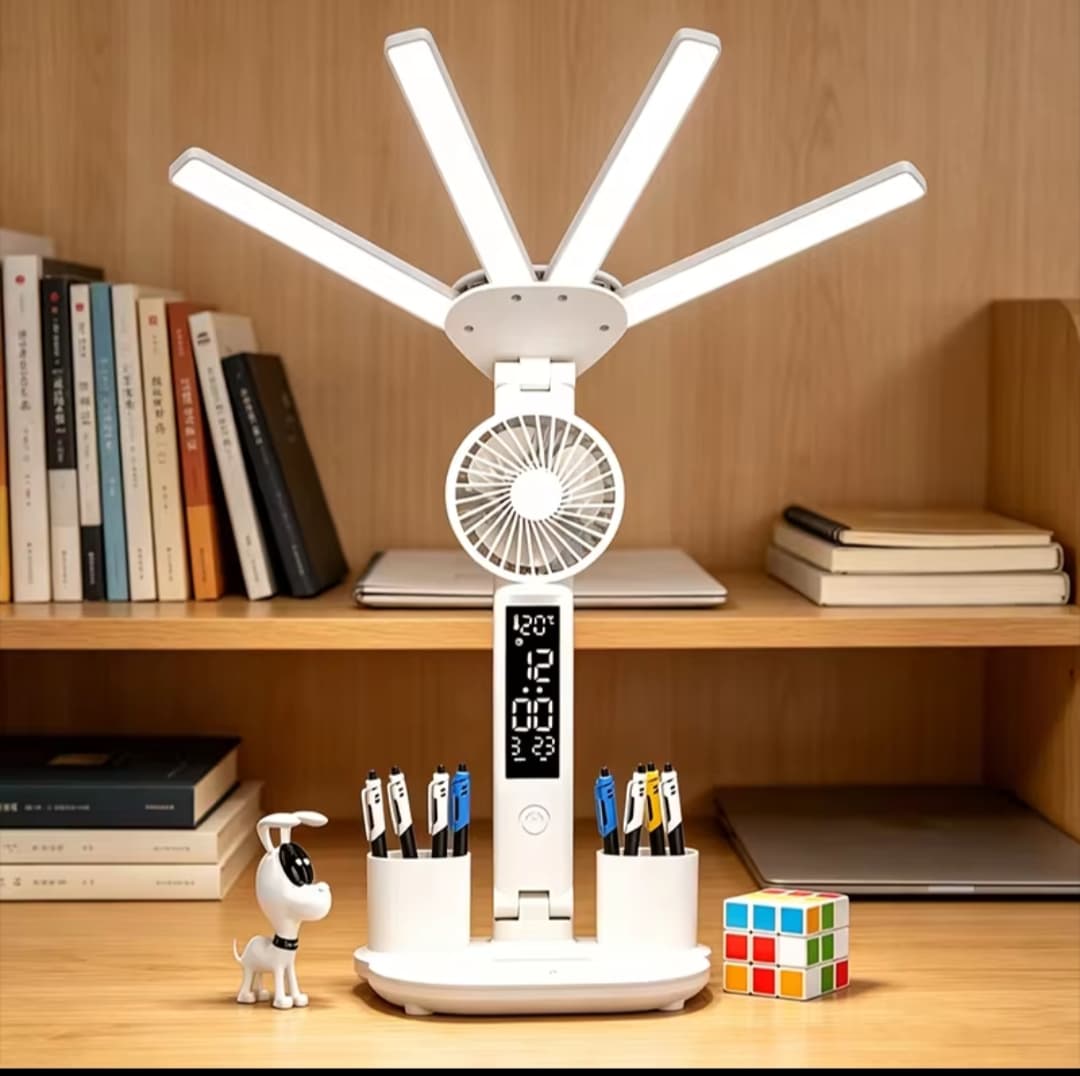 une Lampe de bureau LED multifonction avec ventilateur et horloge... تجي بالباتري